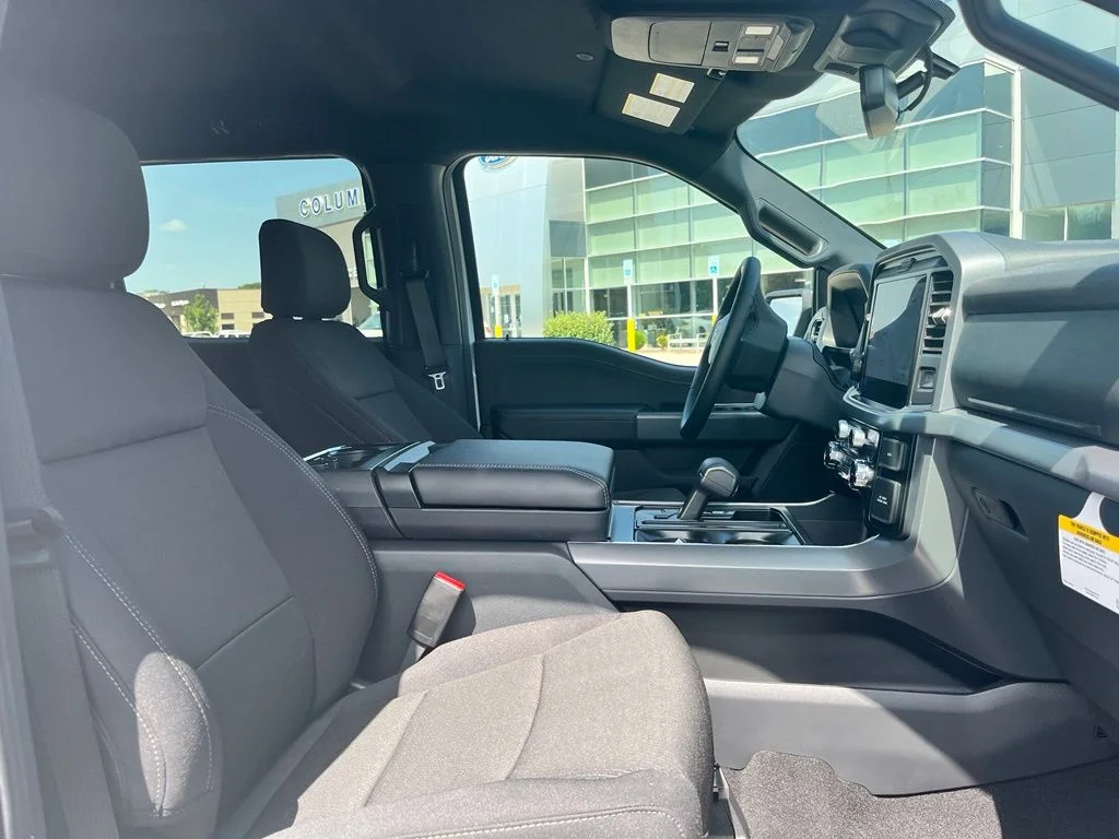 New 2026 White Ford XLT image 7