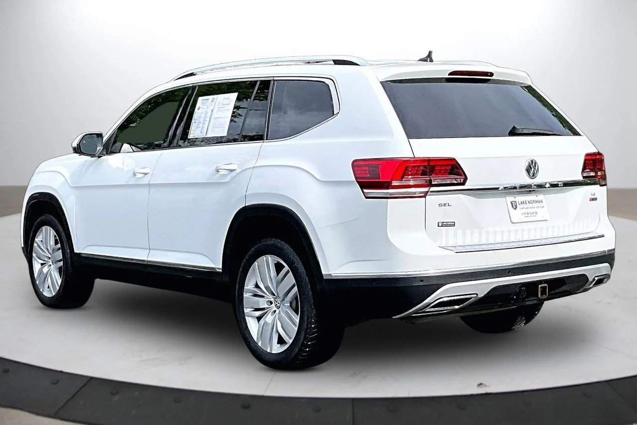 Certified Used 2019 White Volkswagen SEL Premium image 7