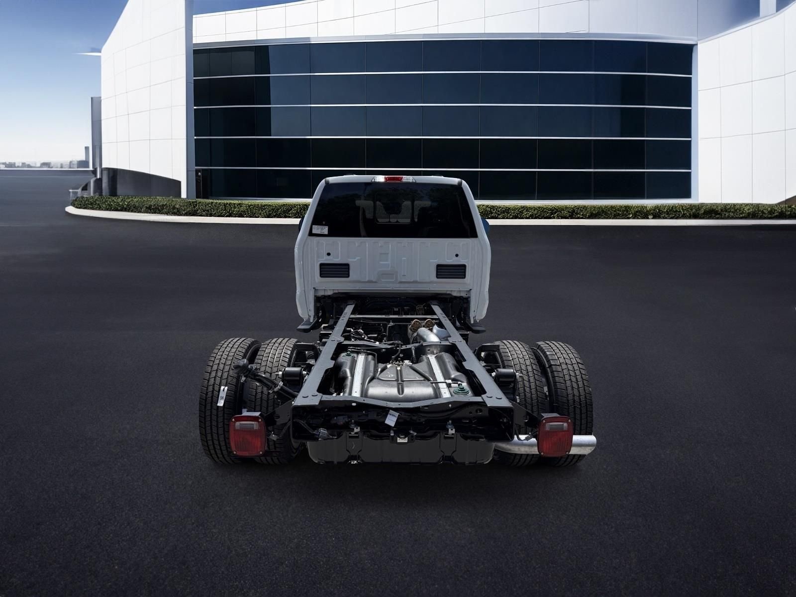 New 2026 Oxford White Ford F-350® XL image 6