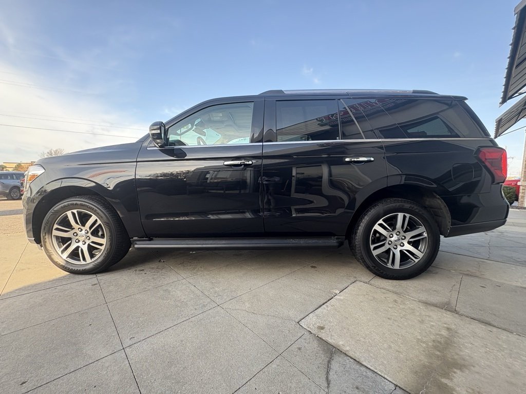 2024 Ford Expedition Limited photo 4