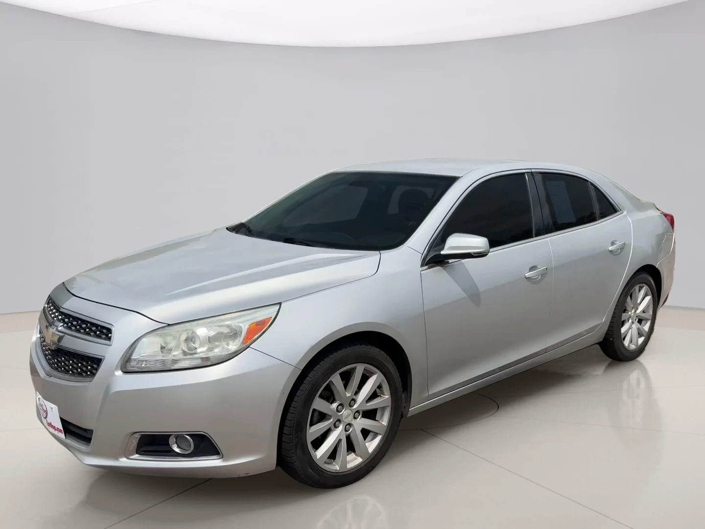 Used 2013 Silver Chevrolet 2LT image 1