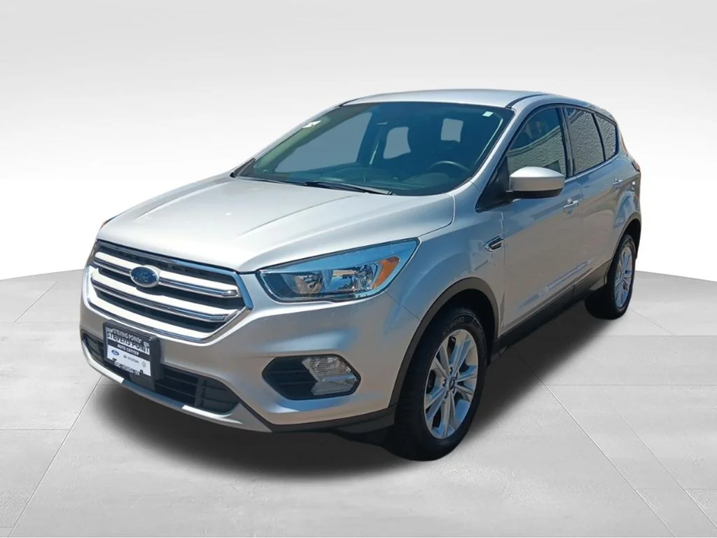 Used 2019 Ingot Silver Metallic Ford SE image 3