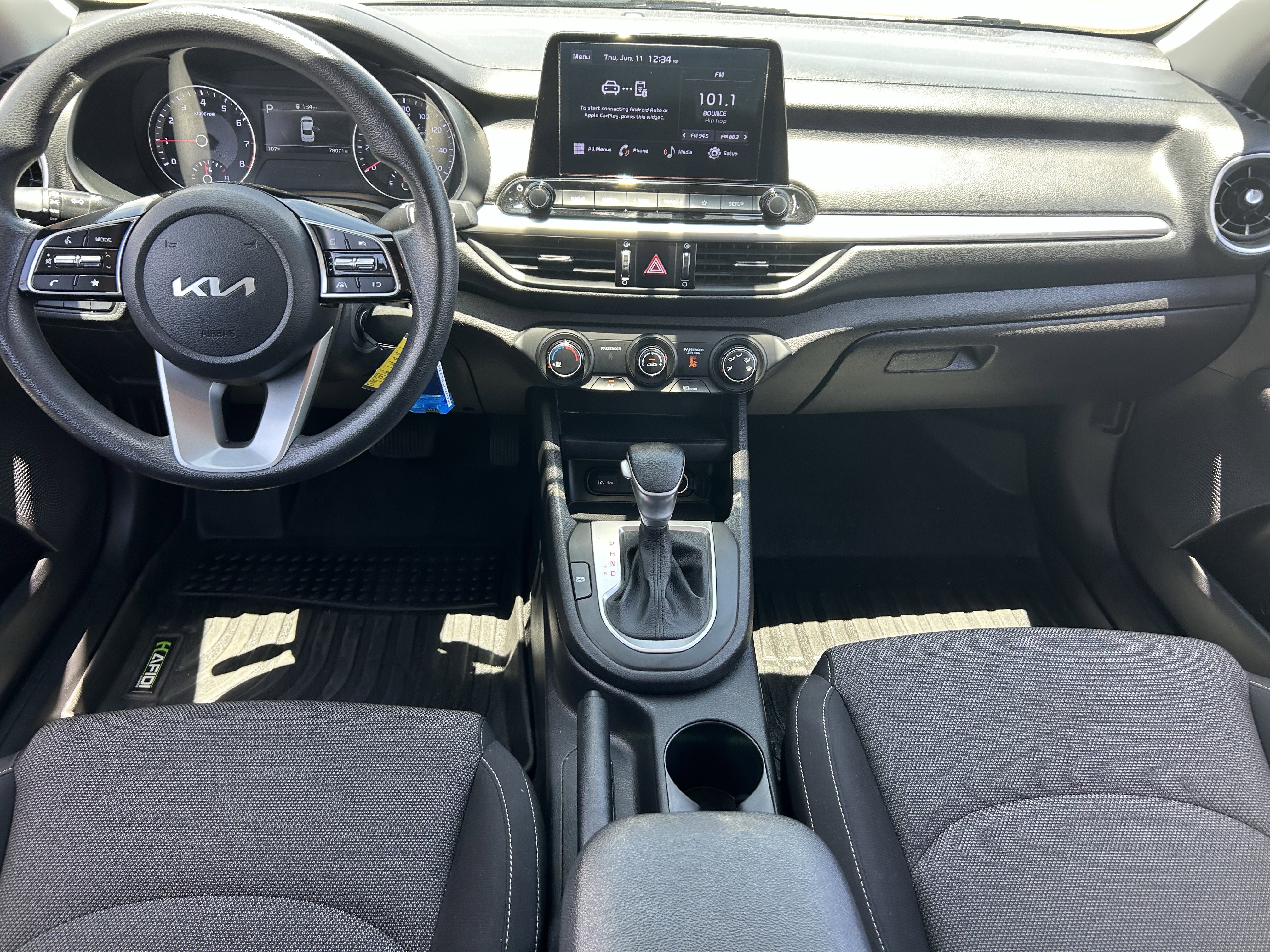 2022 Kia FORTE LXS - Photo 14