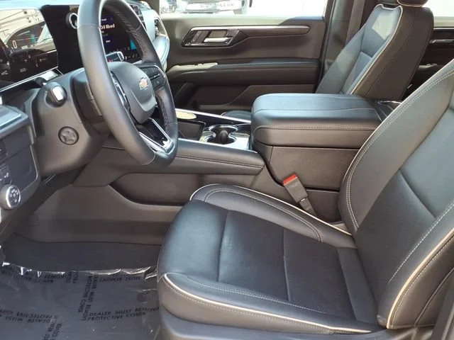 Used 2025 Sterling Gray Metallic Chevrolet Premier image 13