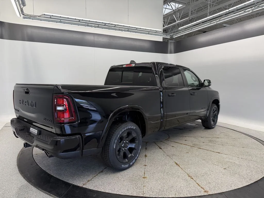 New 2026 Diamond Black Crystal Pearlcoat Ram Big Horn/Lone Star image 9