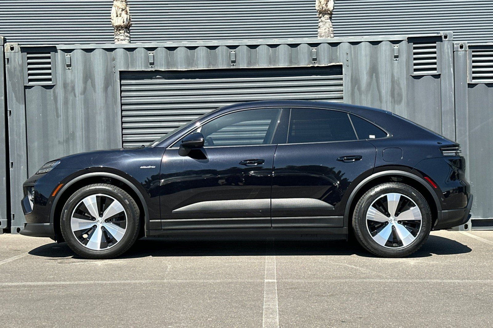 Certified 2024 Porsche Macan Base with VIN WP1AA2XA2RL001847 for sale in Long Beach, CA