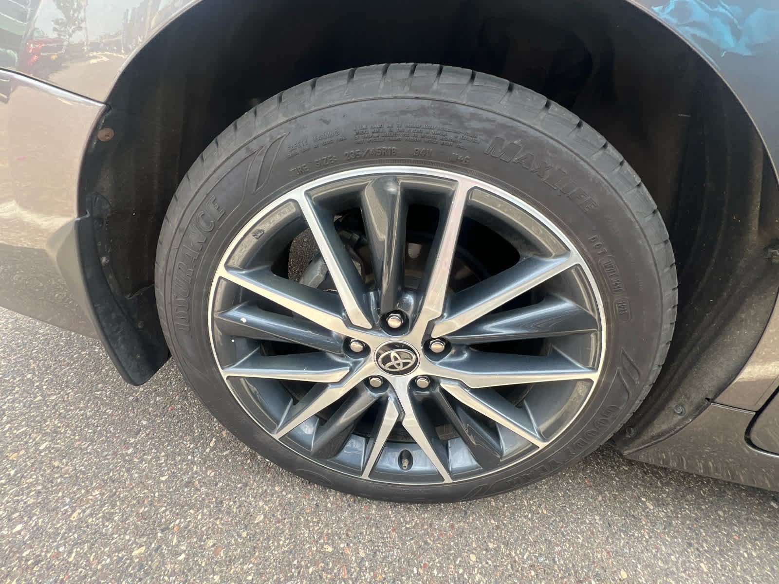 Used 2021 Predawn Gray Mica Toyota Hybrid XLE image 4