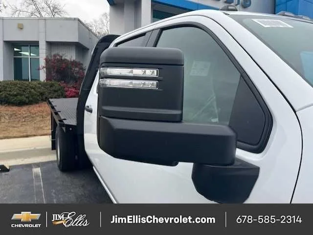 New 2026 Summit White Chevrolet Work Truck image 7
