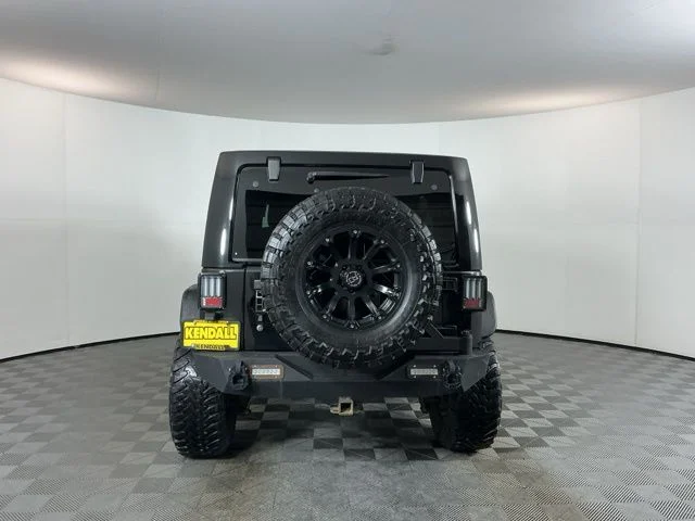 Used 2012 Black Jeep Unlimited Rubicon image 6