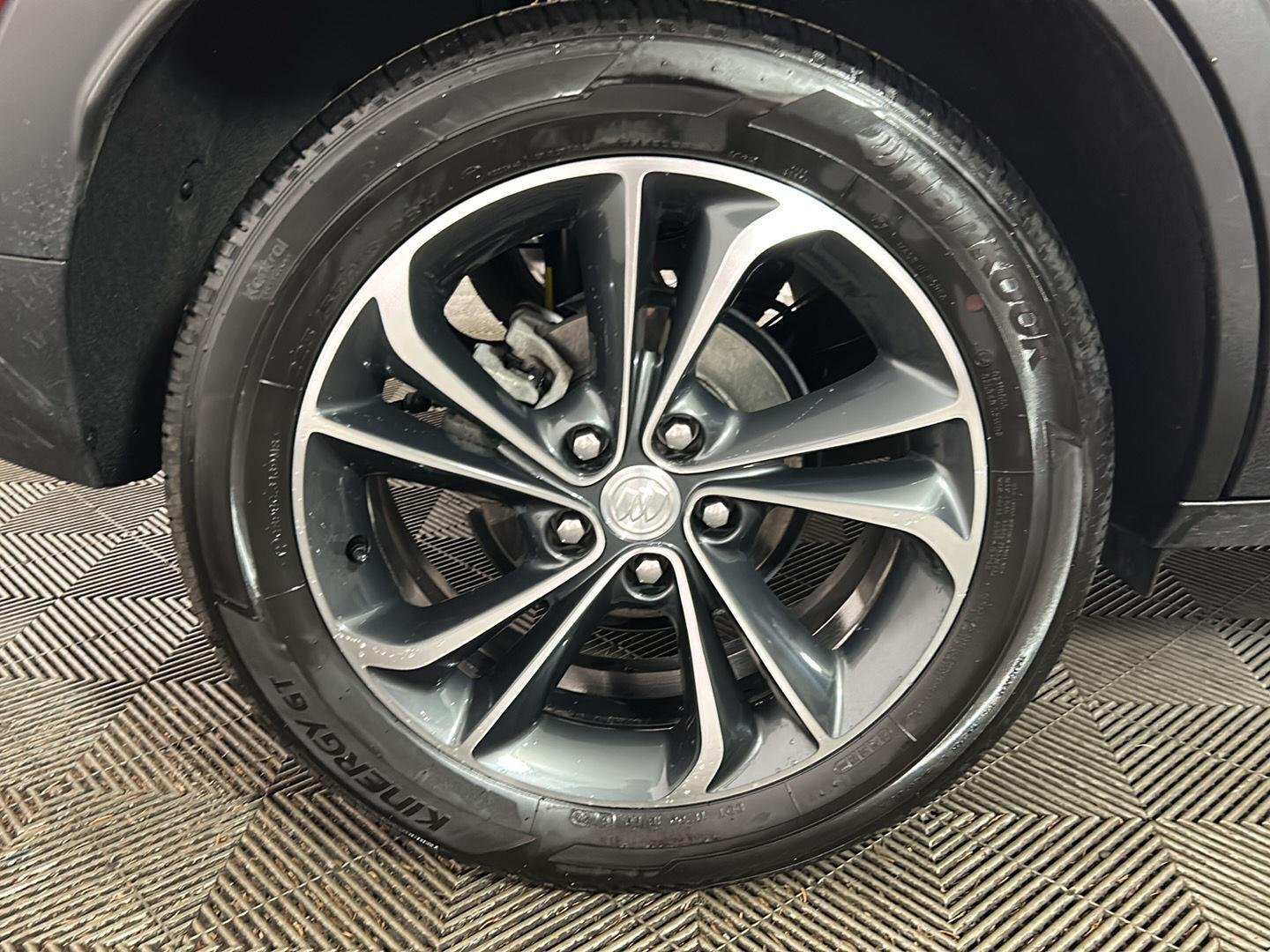 Used 2023 Cinnabar Metallic Buick Select image 2