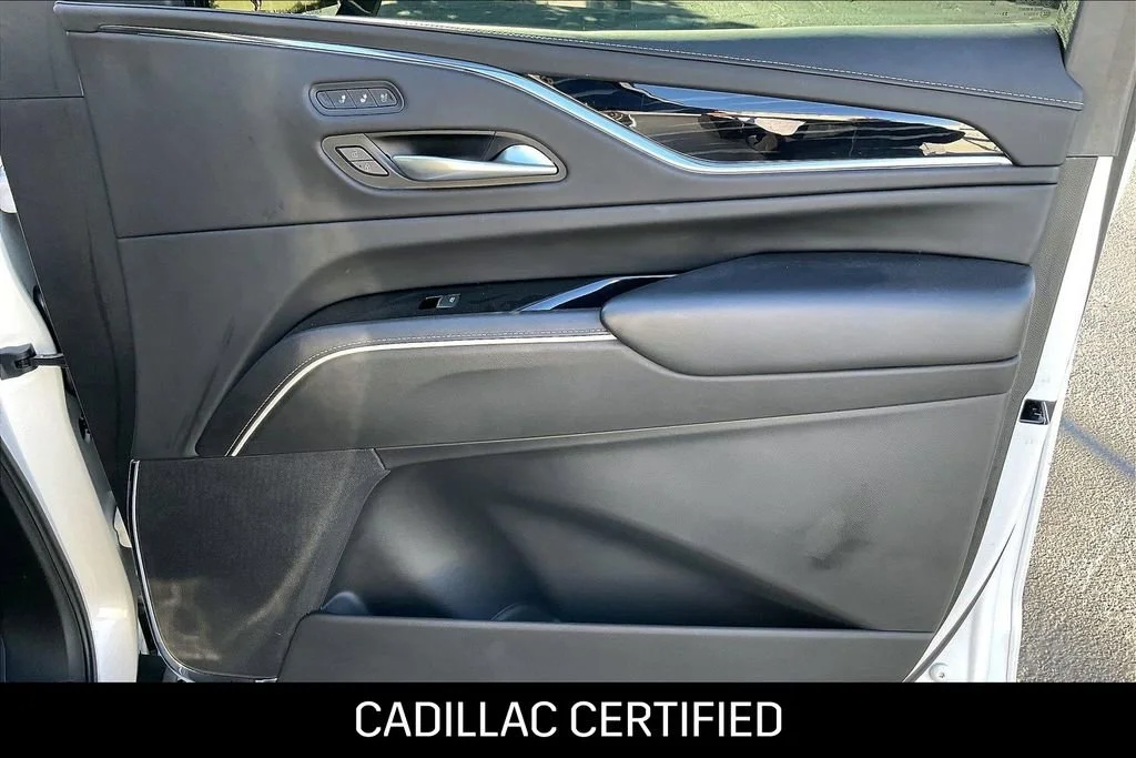 2024 Cadillac Escalade ESV V-Series - Photo 21