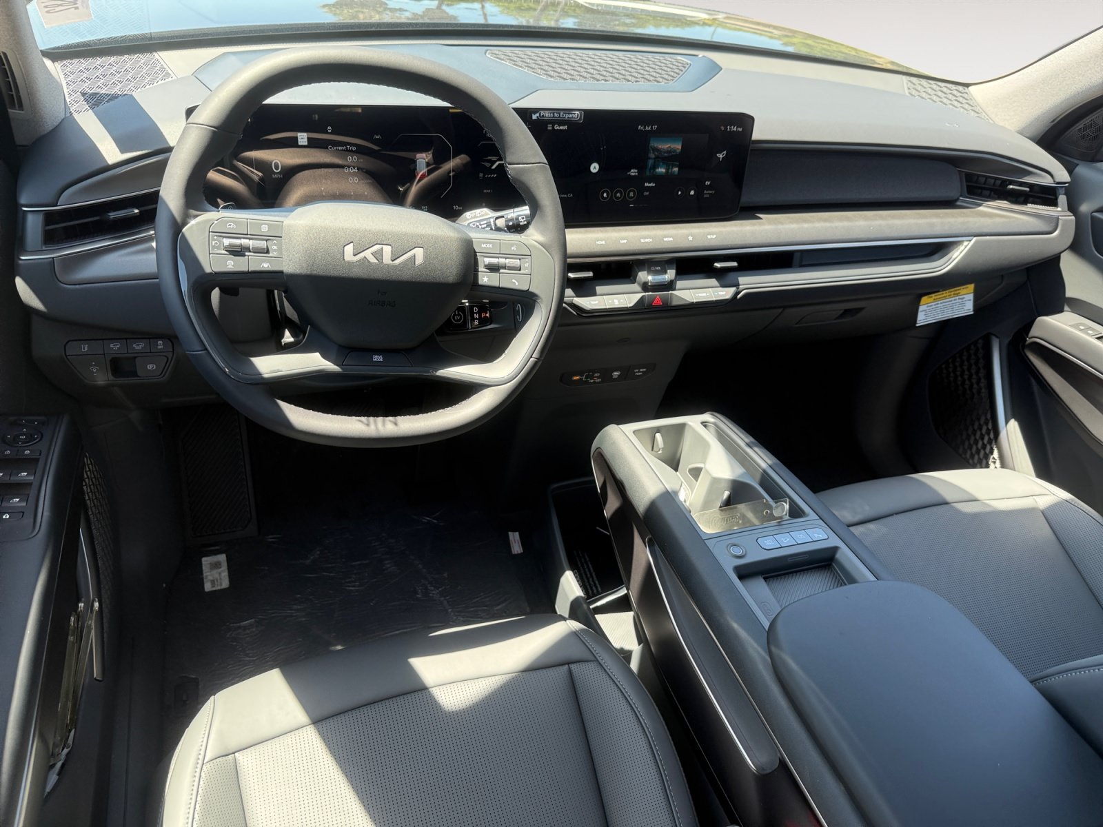 New 2026 Panthera Metal Kia Light RWD image 15