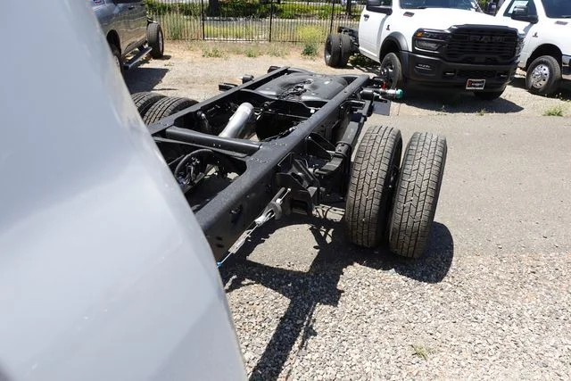 2025 RAM 3500 Chassis Tradesman - Photo 23