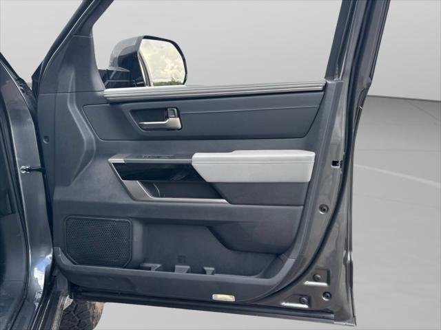 Certified Used 2026 MAGNETIC GRAY MET. Toyota  image 29