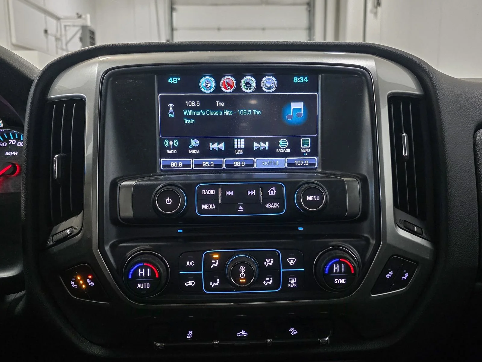 2017 Chevrolet Silverado 1500 LT - Photo 27