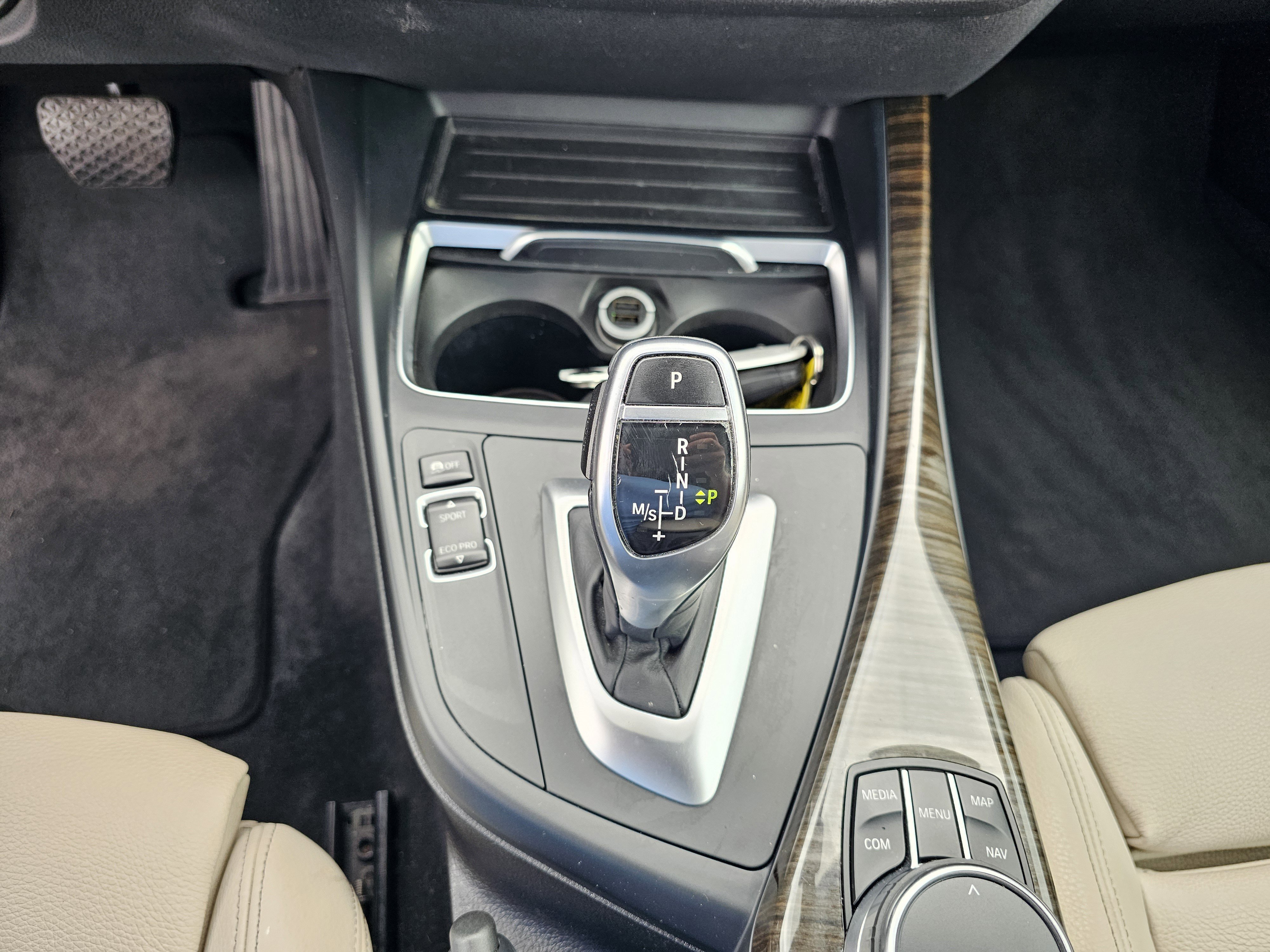 Used 2018 Melbourne Red Metallic BMW 230i xDrive image 24