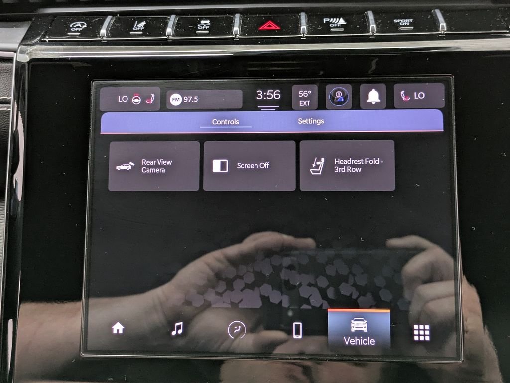 Used 2023 Black Jeep Altitude image 44