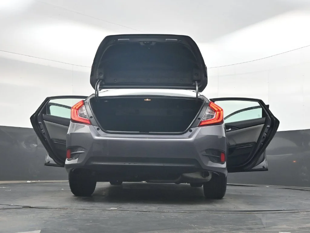 Certified Used 2018 Lunar Silver Metallic Honda LX image 41