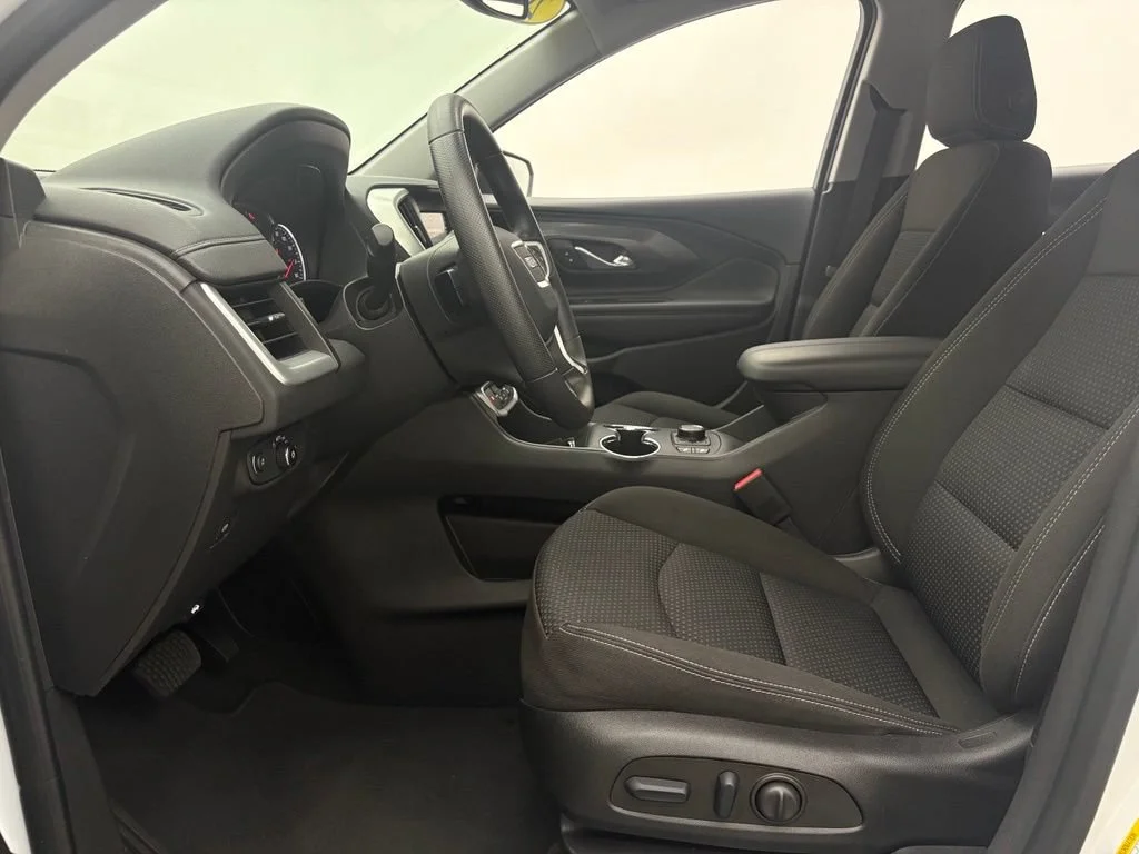 Used 2023 Summit White GMC SLE image 16
