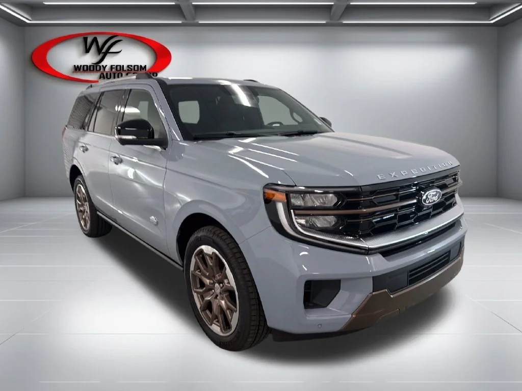 New 2027 Glacier Gray Metallic Tri-Coat Ford King Ranch® image 3