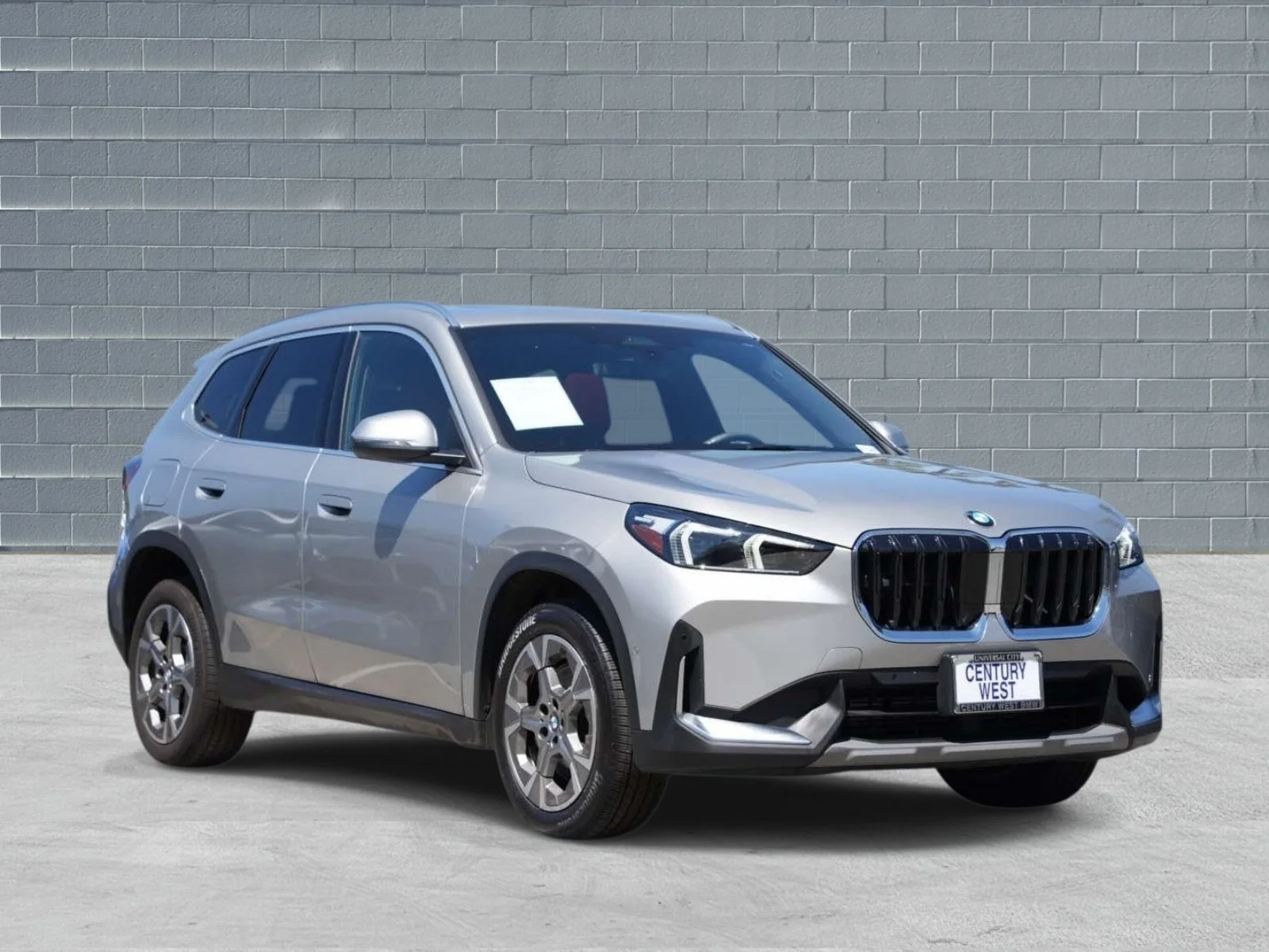 2023 BMW X1