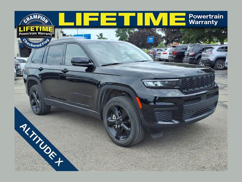 Used 2024 Black Jeep Altitude X image 1