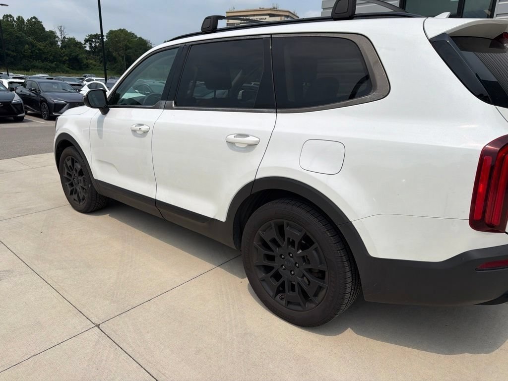 Used 2021 Snow White Pearl Kia EX image 8