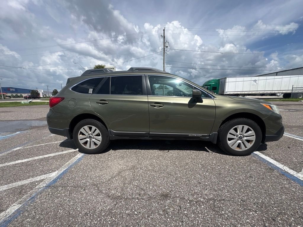 2016 Subaru Outback Premium - Photo 2