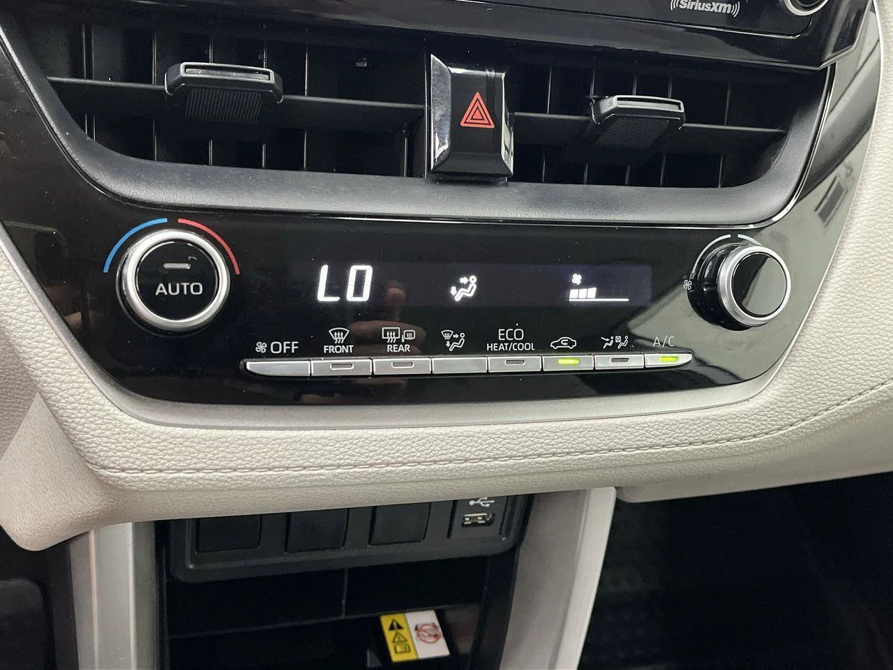 2022 Toyota Corolla Cross LE - Photo 18