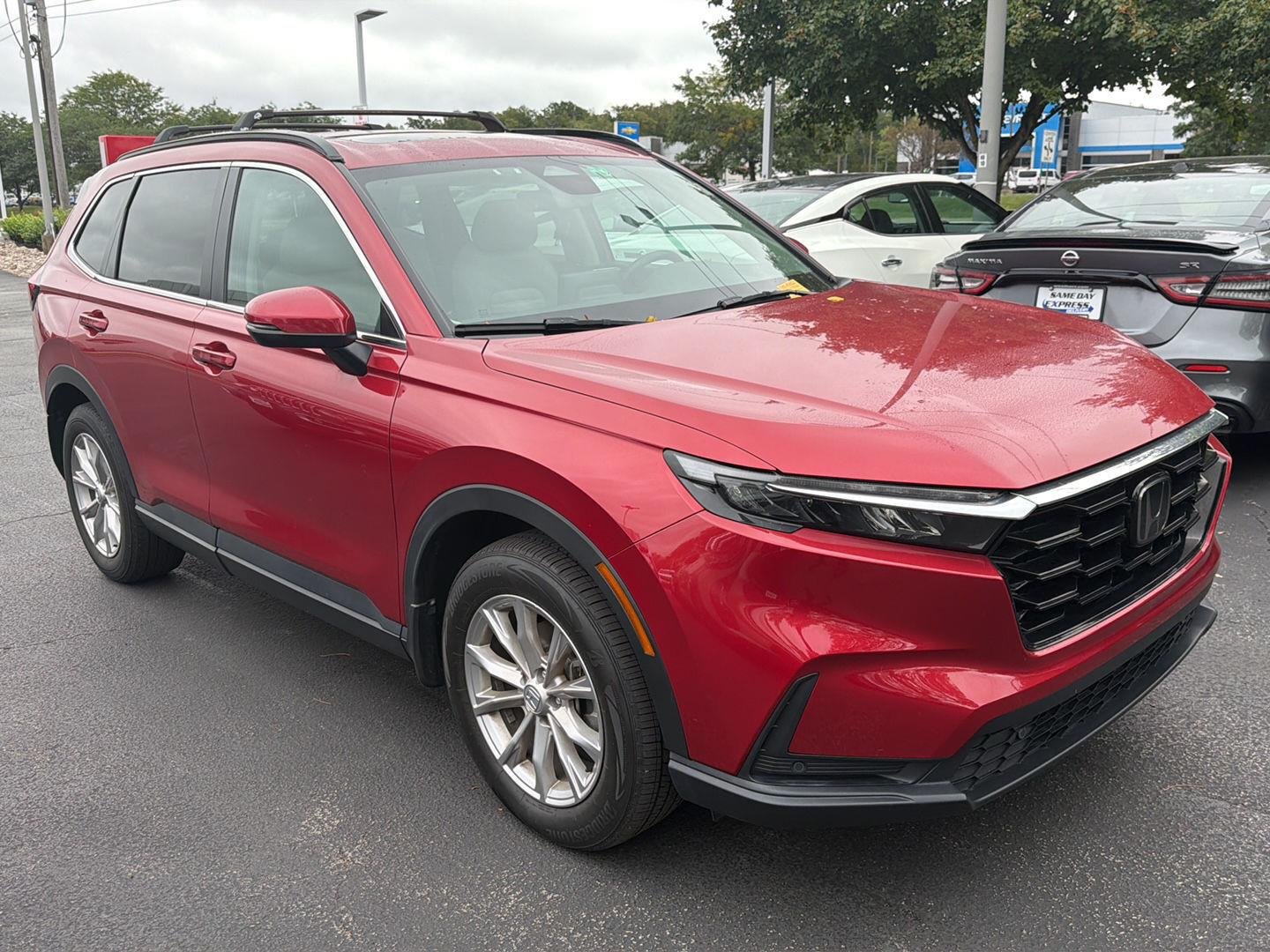 Used 2024 Radiant Red Metallic Honda EX-L image 3