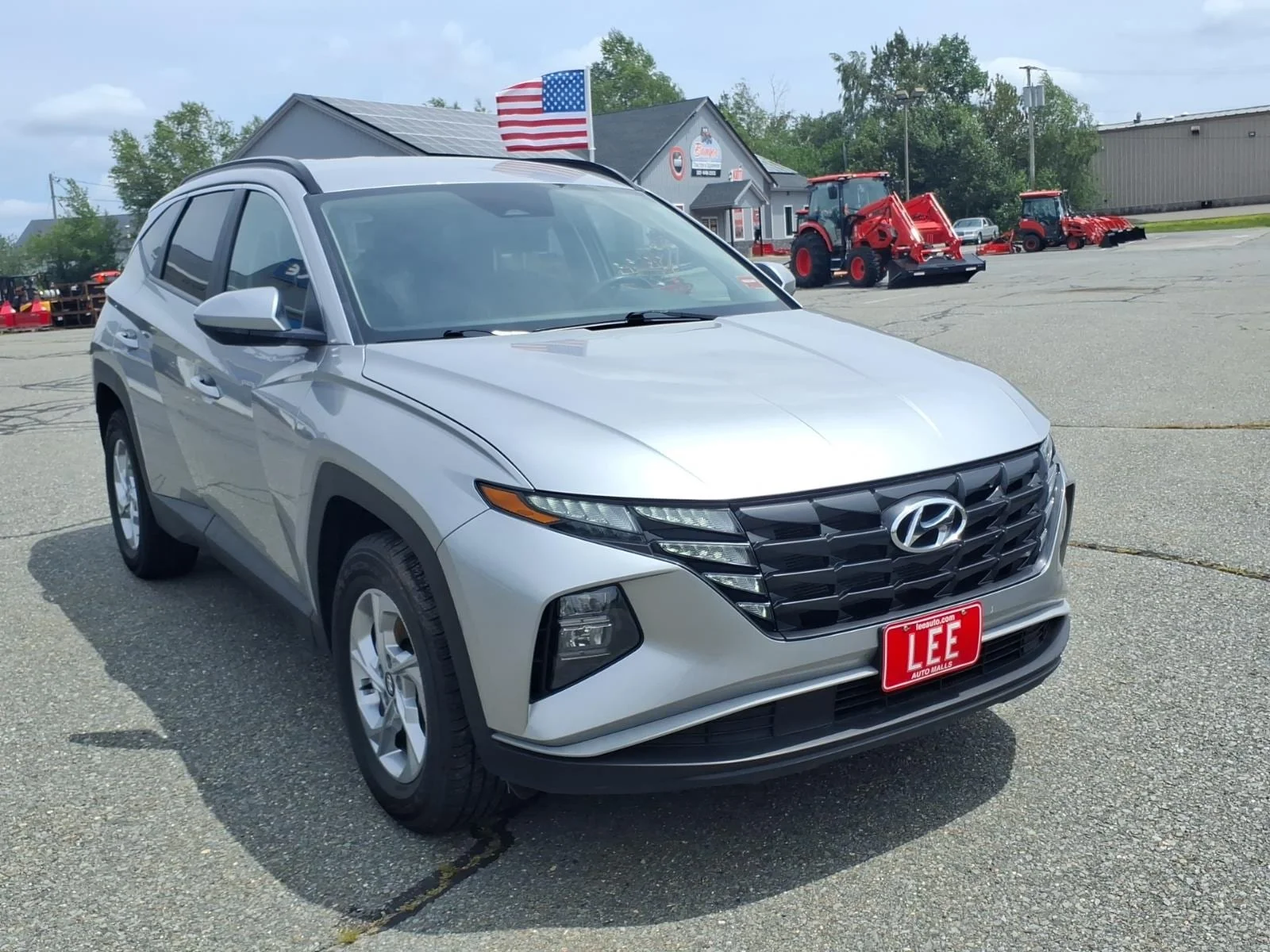 Used 2024 Shimmering Silver Hyundai SEL image 3