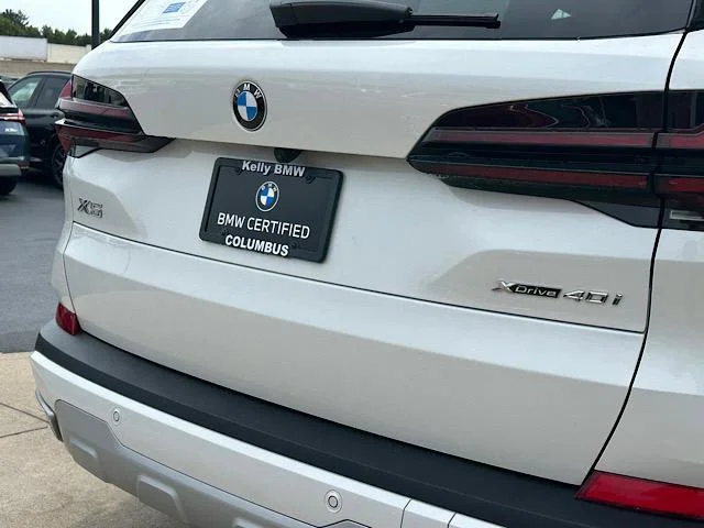 Certified Used 2024 Mineral White Metallic BMW xDrive40i image 11
