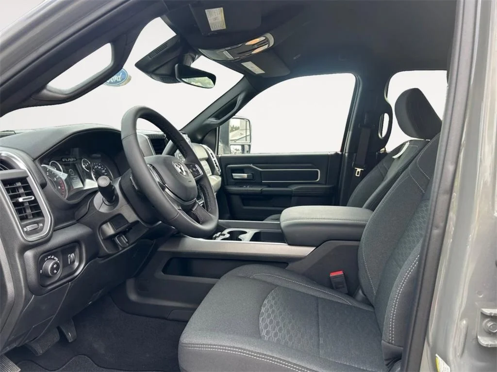 2026 RAM 2500 Big Horn - Photo 10