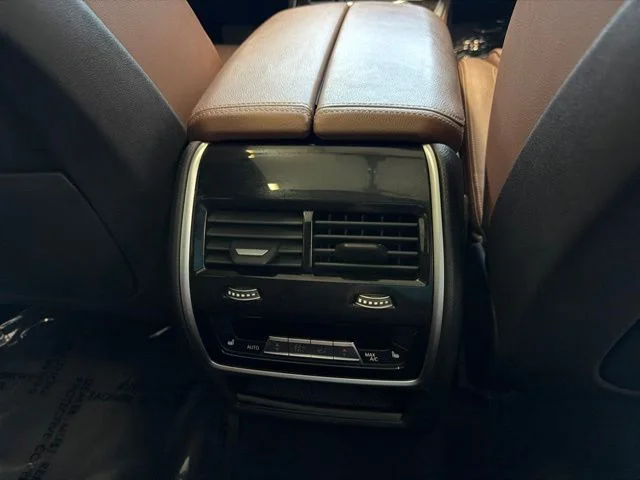 Used 2019 Blue BMW xDrive40i image 37