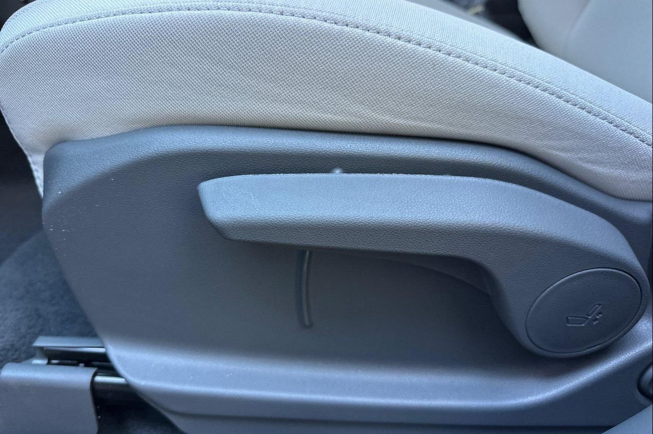 2026 Hyundai Santa Fe SE - Photo 13