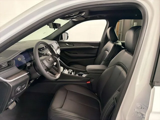 New 2026 White/off-white Jeep Limited image 14