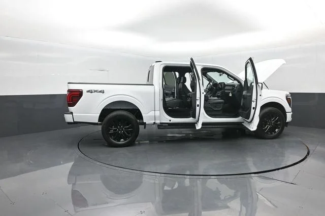 New 2026 Oxford White Ford Lariat® image 41