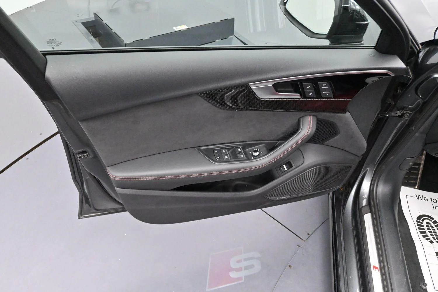Used 2024 Daytona Gray Pearl Effect Audi Premium Plus image 9