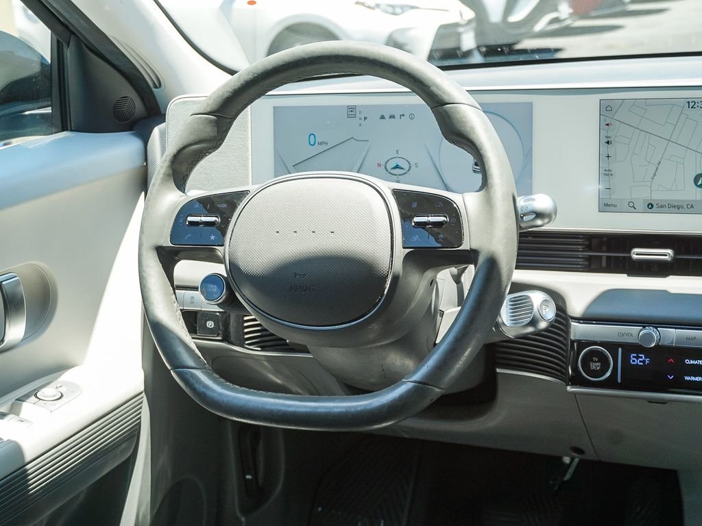 Used 2024 Black Hyundai SEL image 17