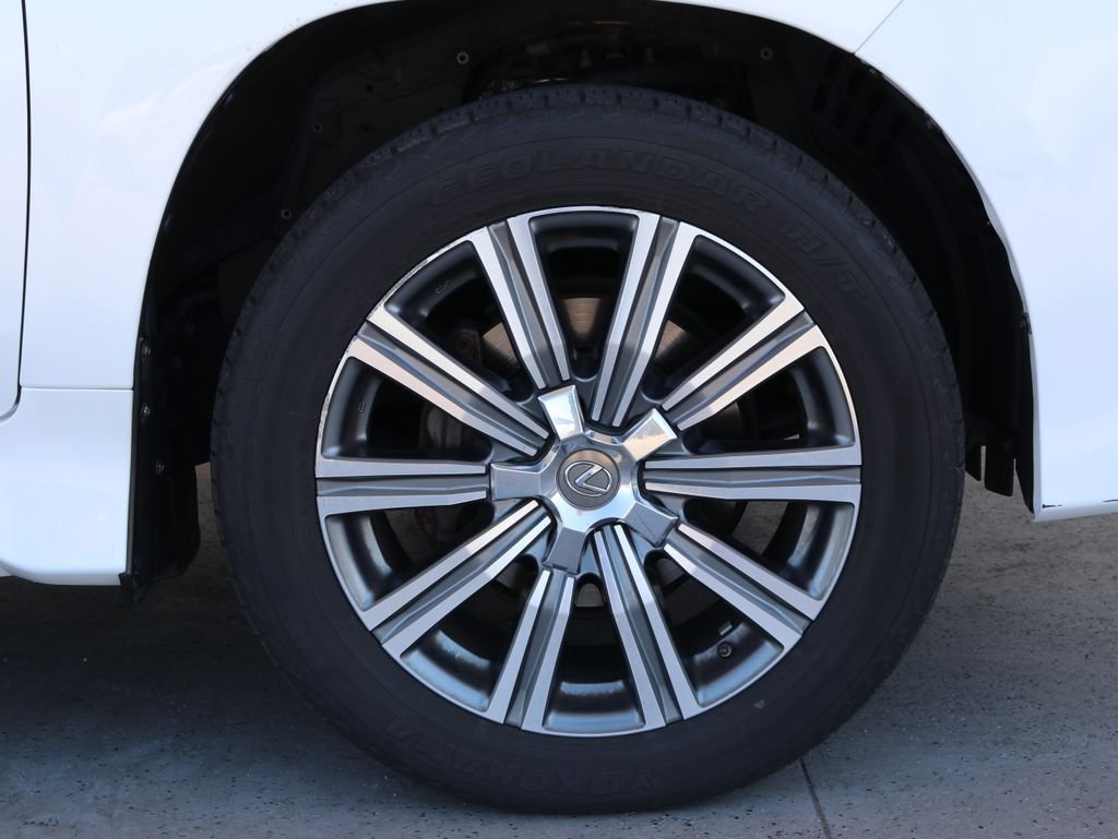 Used 2017 White Lexus 570 image 50