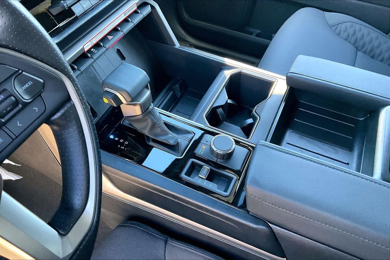 2026 Toyota Tundra SR5 - Photo 7