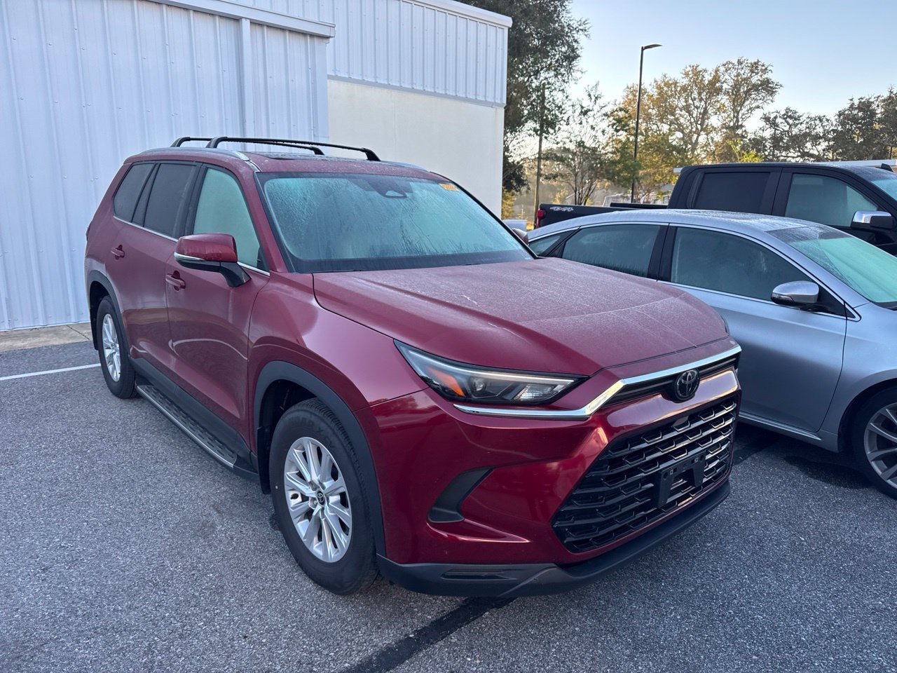 Used 2025 Red Toyota XLE image 2