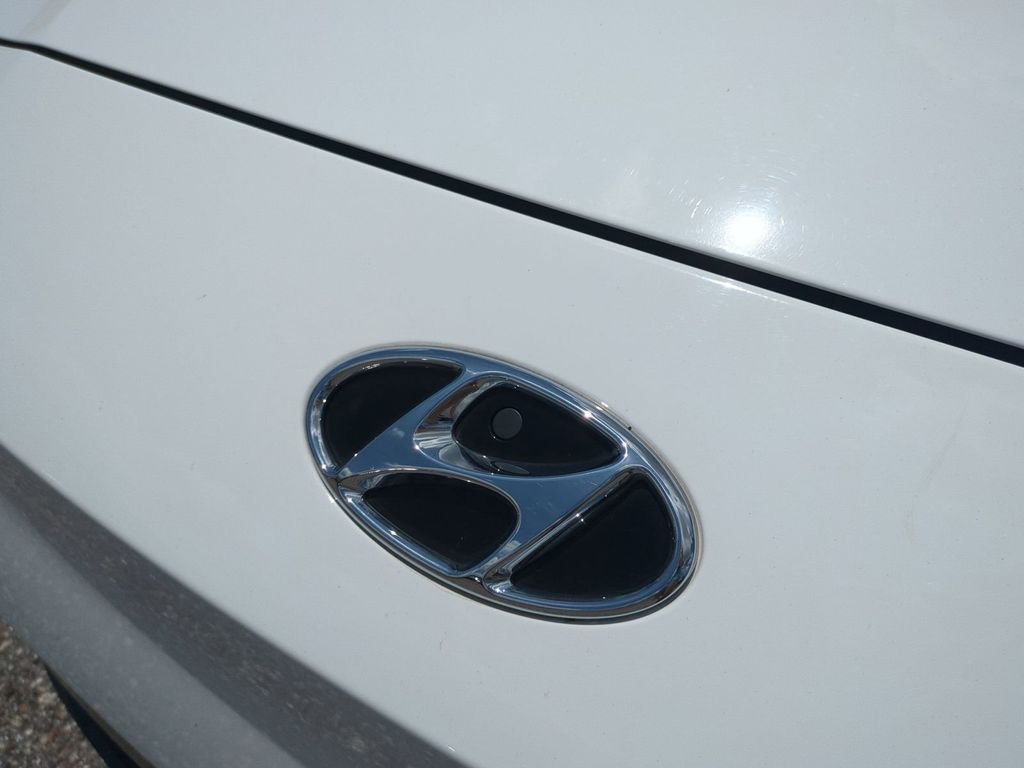 2023 Hyundai Kona EV Limited - Photo 13