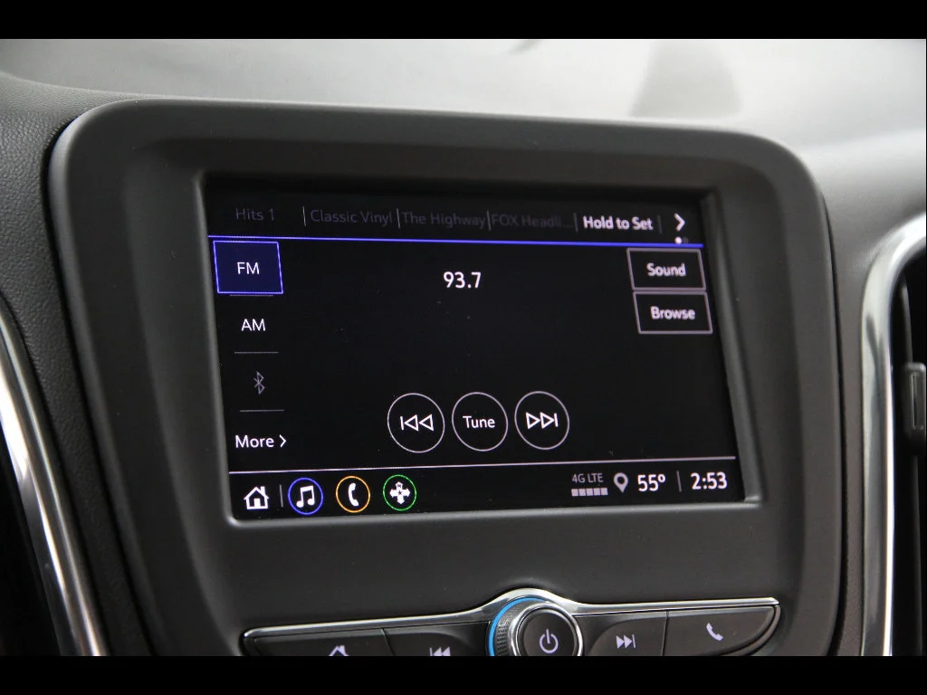 2022 Chevrolet Equinox LS - Photo 11