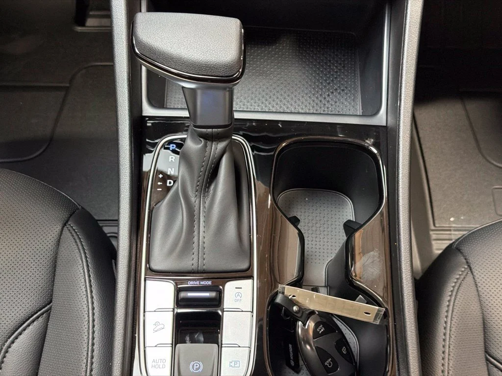 New 2026 Phantom Black Hyundai SEL Plus image 17