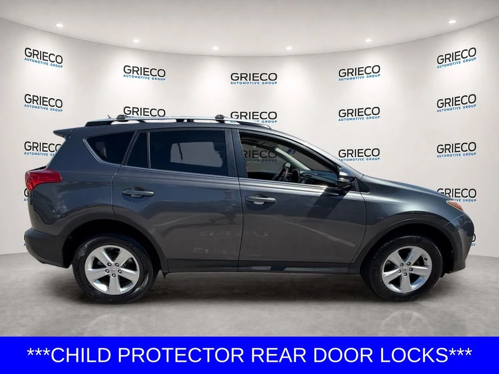 Used 2013 Gray Toyota XLE image 8