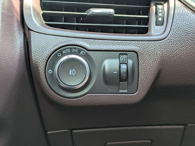 Used 2017 Purple Buick Essence image 27