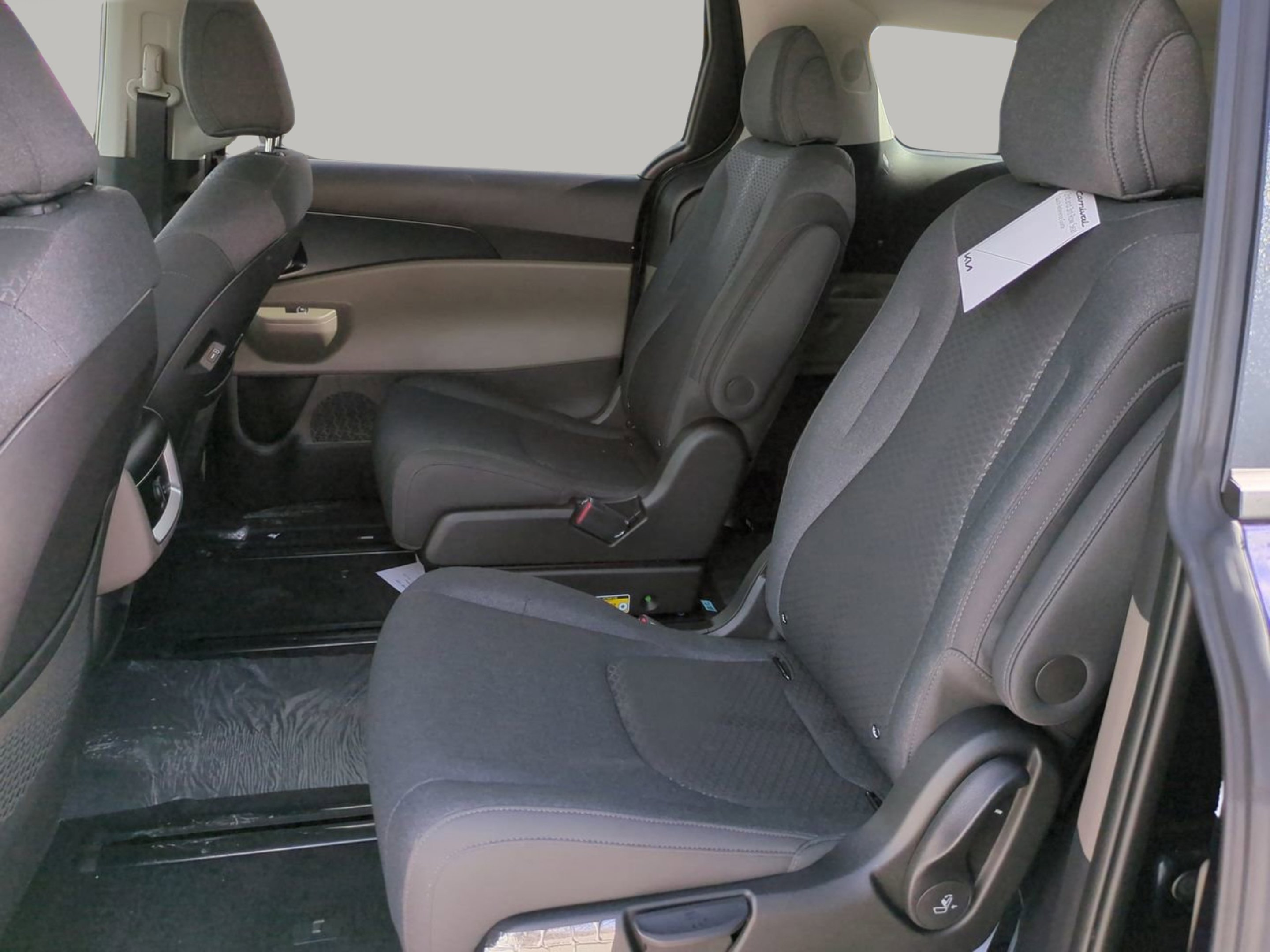 New 2026 Deep Chroma Blue Kia LX image 16