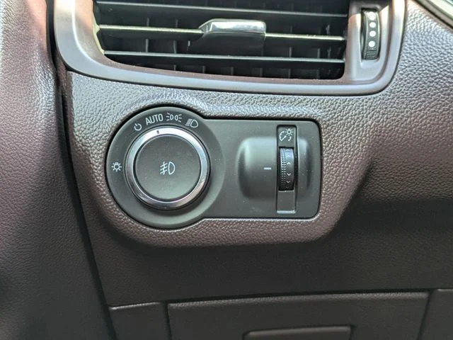 Used 2017 Purple Buick Essence image 27