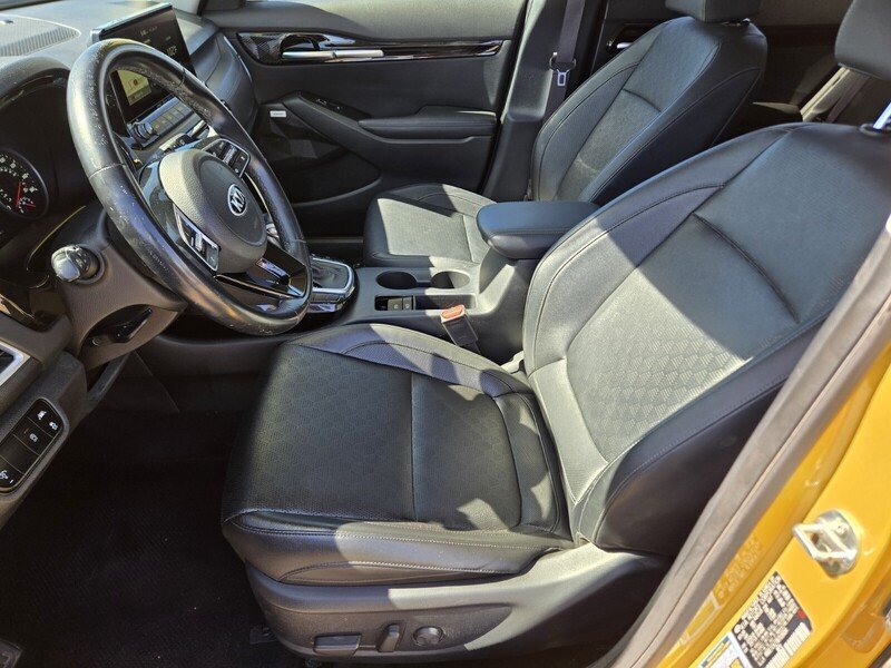 Used 2021 Yellow Kia SX image 11